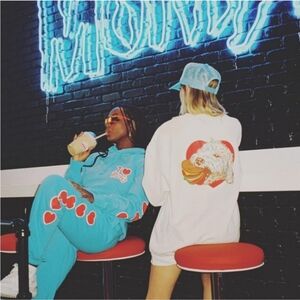 New I Love Monty's Gilden Mid Weight Fleece Crew Neck Sweater white